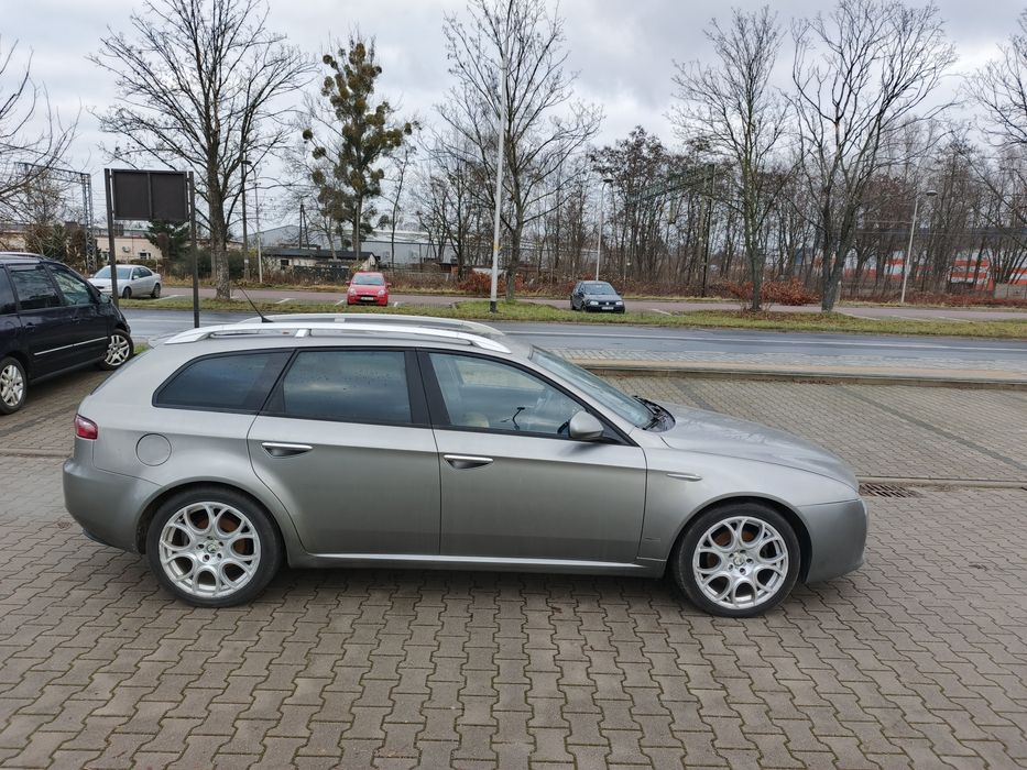 Alfa Romeo 159 Skóry Alu Felgi 18 NAVI Tempomat Zarejestrowany  Ładna