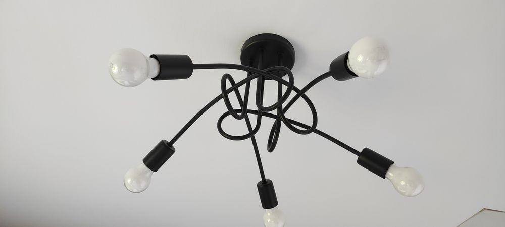 Lampa czarna nowoczesna vintage