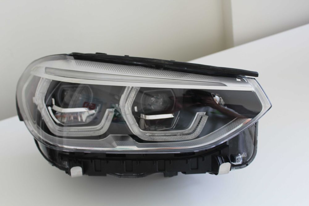Farol Dianteiro Direito Full LED BMW X3 (G01) / X4 (G02) (2017–2021)