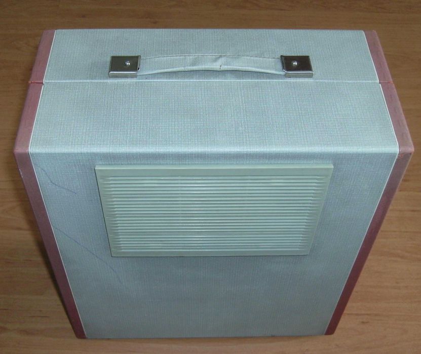 GRAMOFON walizkowy - BAMBINO 4 - Sprawny.