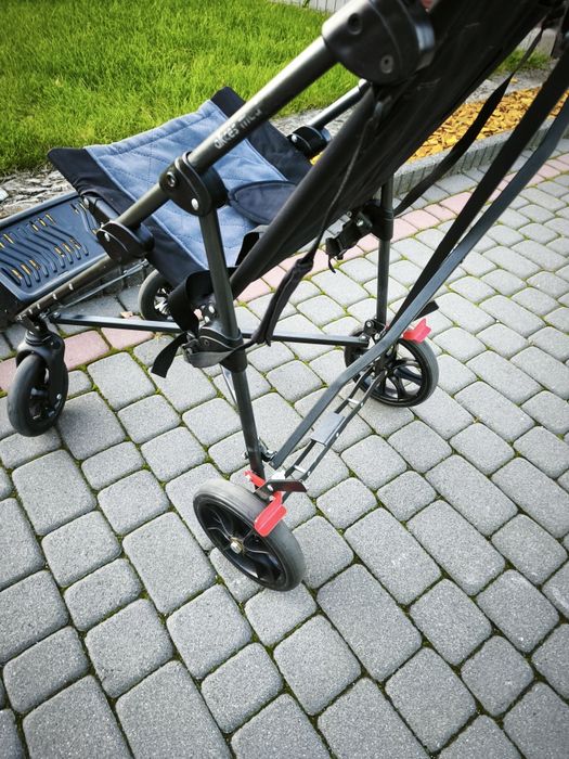 Sprzedam duży wózek spacerowy