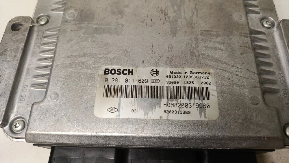 Centralina motor / ECU VOLVO V40 Combi (VW)