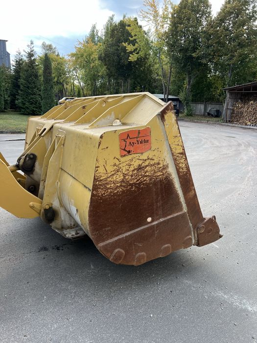 Фронтальний навантажувач Caterpillar 966 2017 рік