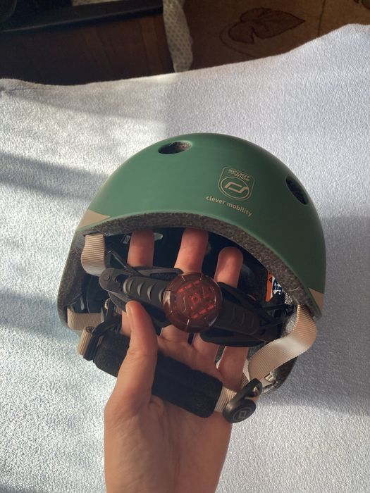 Kask Scoot&ride NOWY