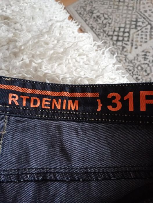 Jeansy długość 108 szerokość 42