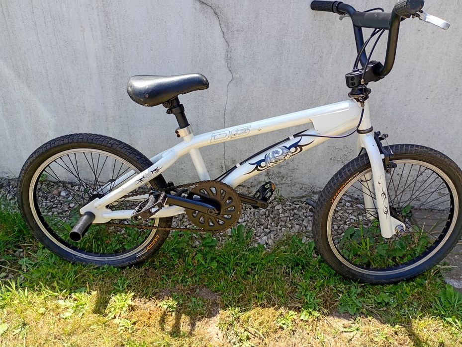 Bicicleta BMX reforçada