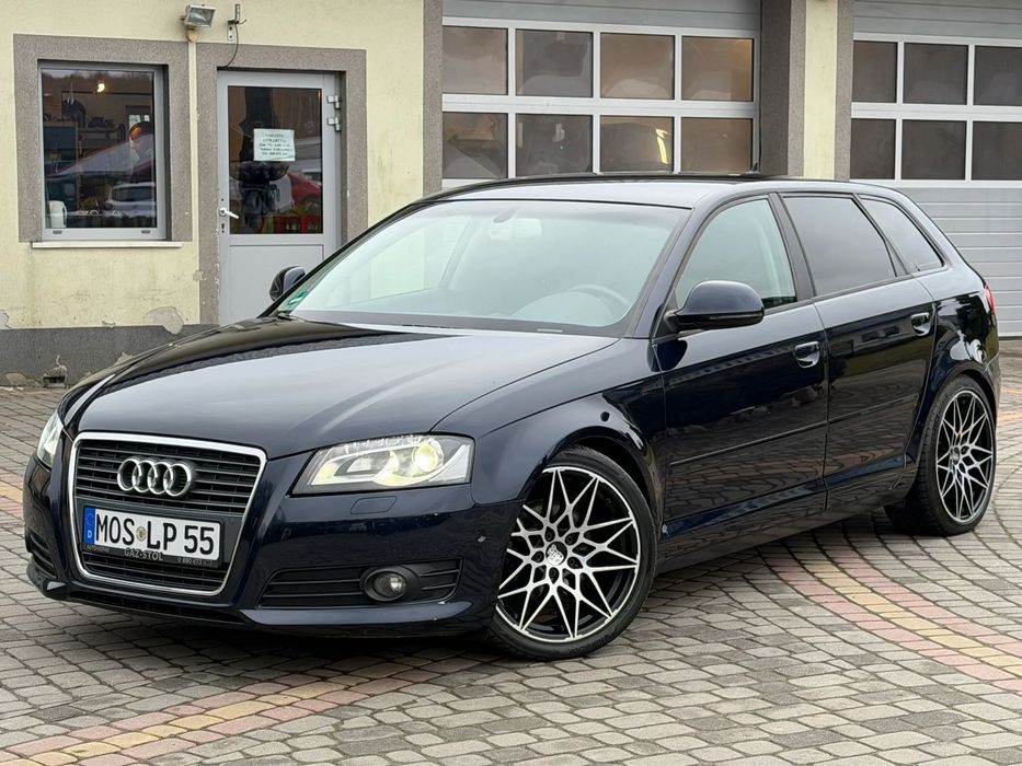 Audi A3 Sportback Alu18 Pdc 360 Sam Parkuje Klima Bi-Xenon LED Super Stan