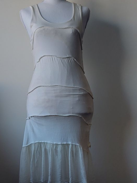 Vestido Italiano Branco de Folhos de Seda - Tam° M