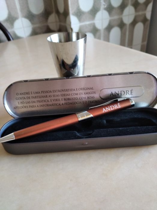 Estojo e caneta com gravação com mensagem