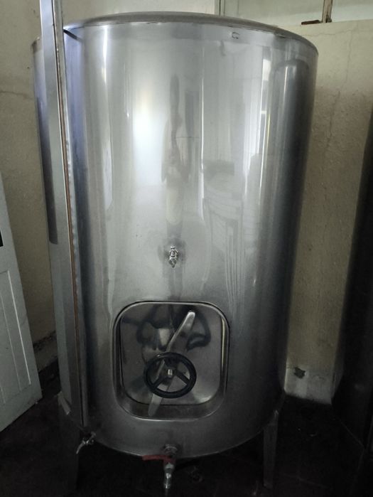 Cuba em Inox 1000L. - COMO NOVA