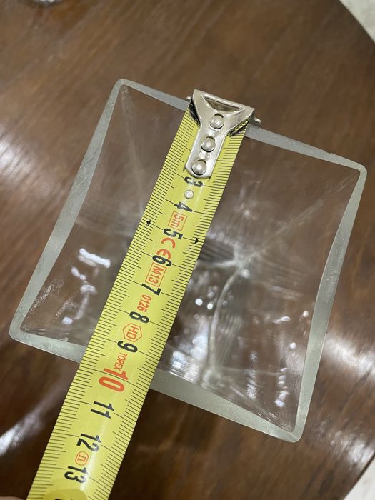 Ваза для квітів скляна