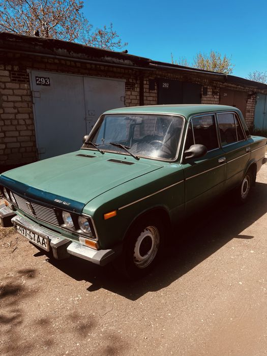 Автомобіль ВАЗ 2106