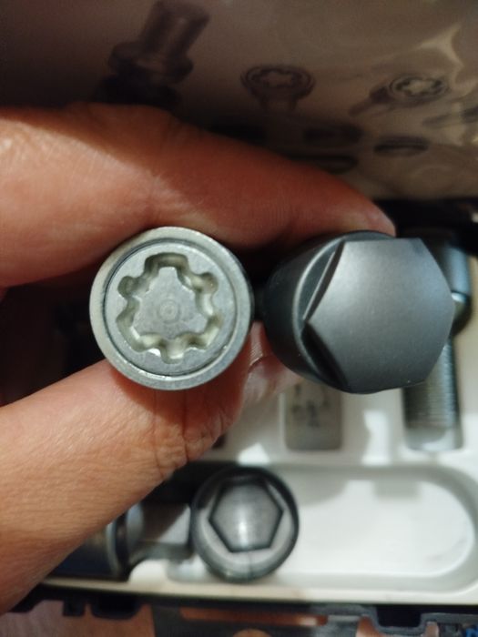 Болти секретні до Ауді оригінальні нові