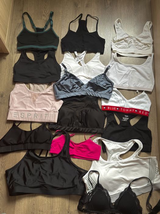 Топы , лифчики , бра , спортивные , размер S, есть 2 топа L-XL, 75В