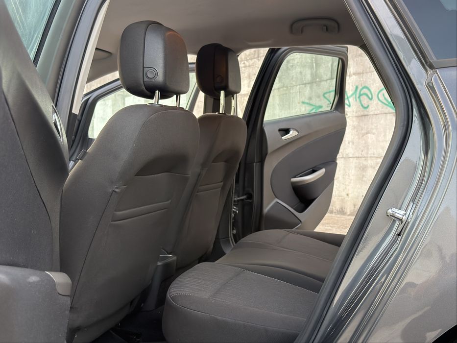 Opel Astra 1.3 CDTI | 2011 | 240 000 KM | Financiamento Disponivel