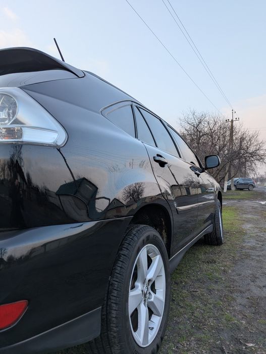 Подам Lexus rx 350