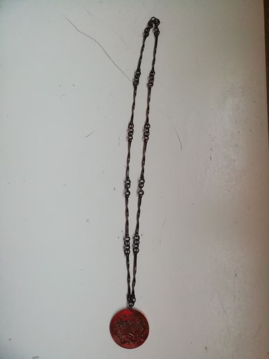 Fio aço com medalha