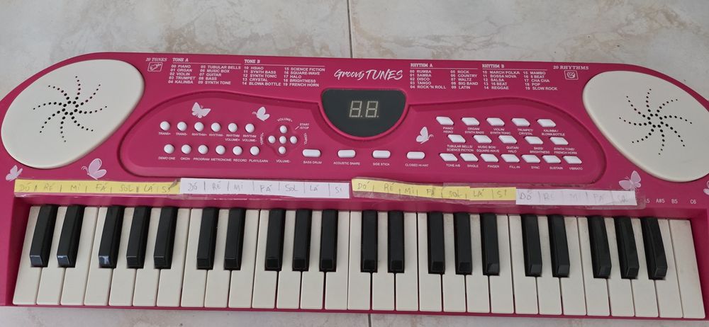 Órgão musical criança