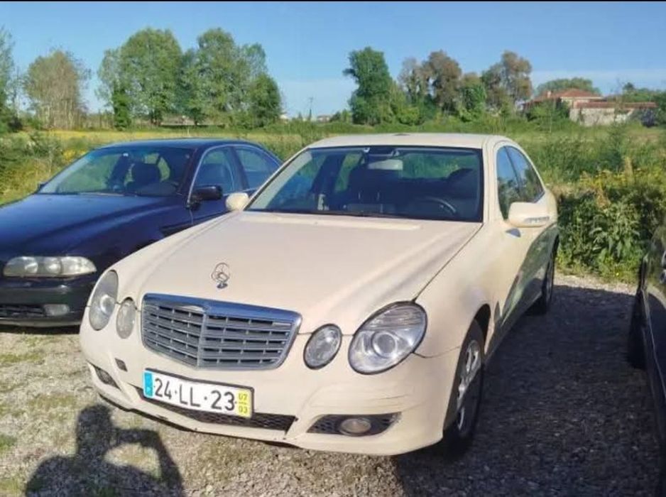 Mercedes E200 diesel  (avariado)