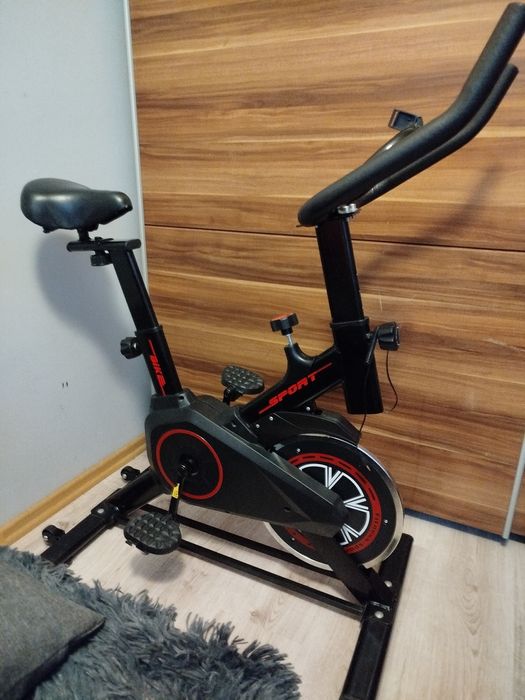 Rower dla kobiety stacjonarny, treningowy, spinningowy