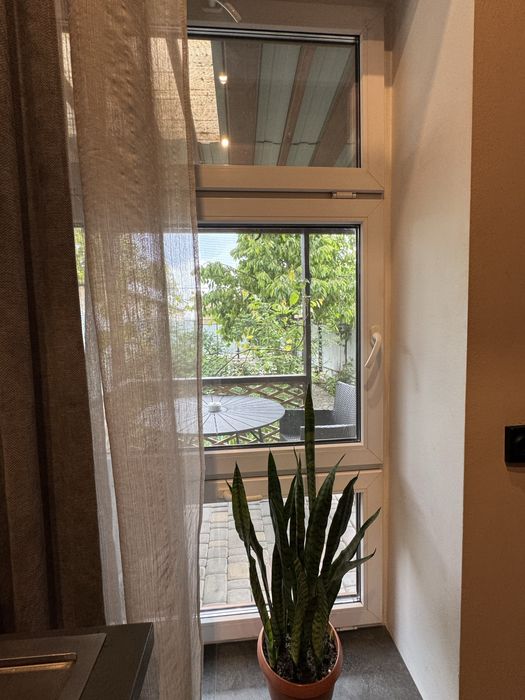 Світло 24/7. Будинок центр на 2-х з великим ліжком рн ХНУВС .