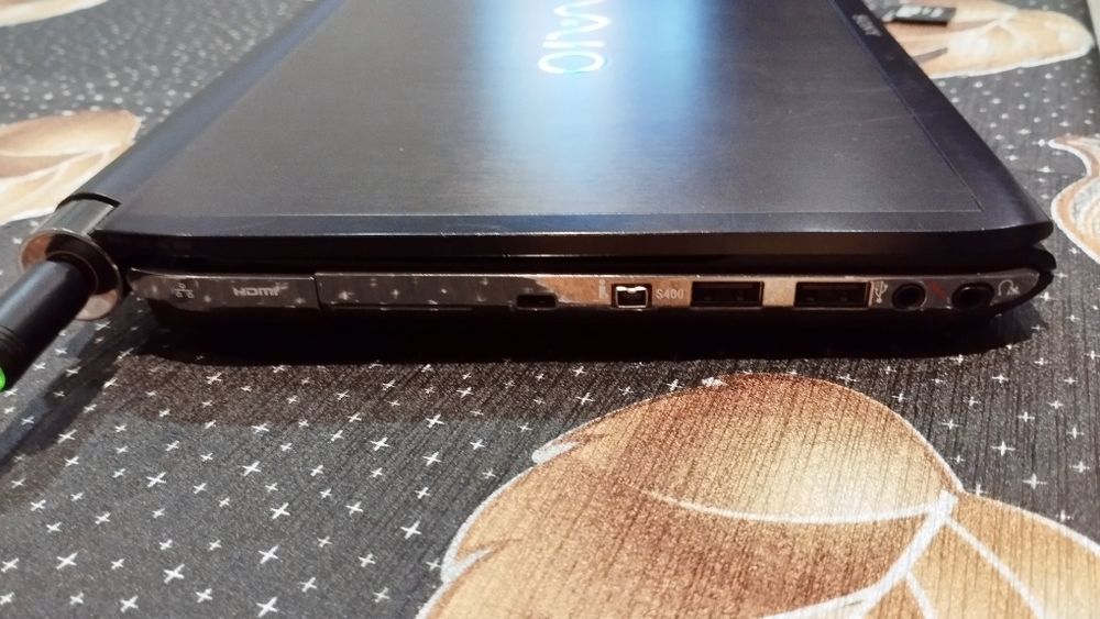 Продам ноутбук Sony VGN-TT290 
Экран:	11.1'' (1366x768 пикселей)
Проце