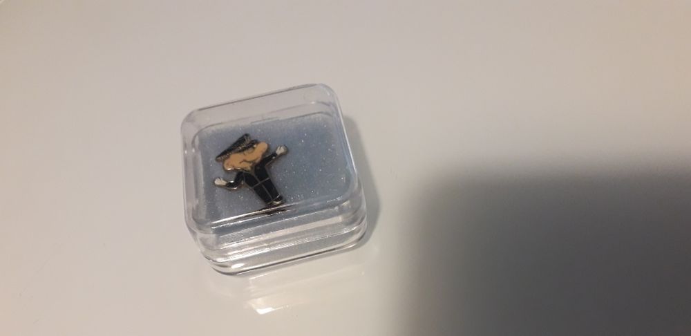 Значки колекційні