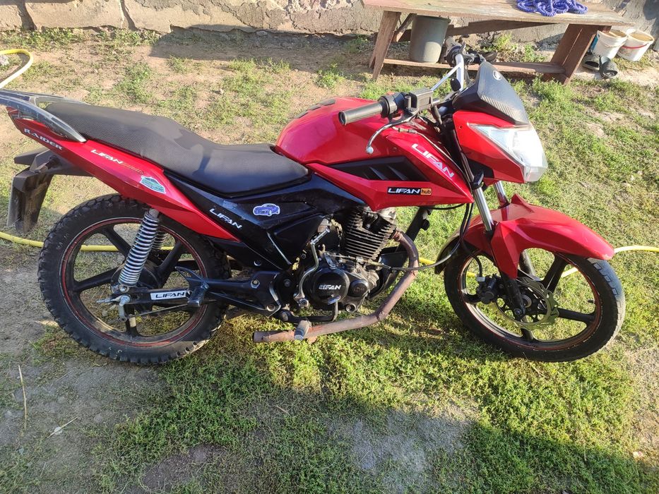 Пластик та інше на Lifan 150 2e