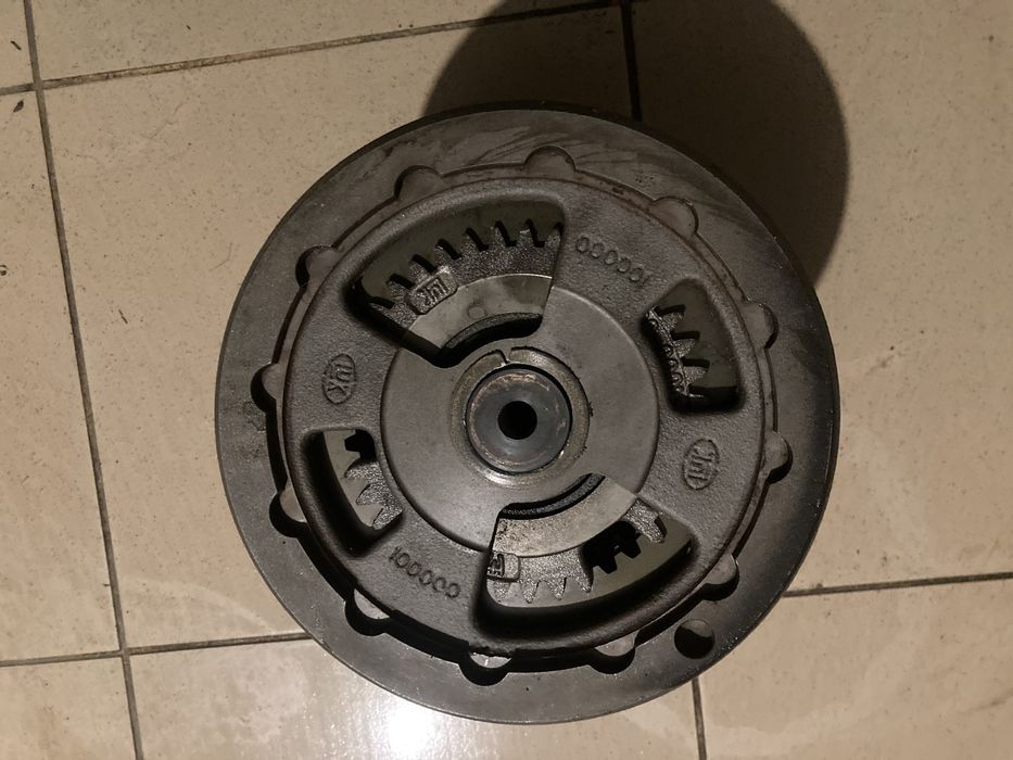 Sprzęgło Wom Przedni CNH New Holland T4……/ oraz  CASE