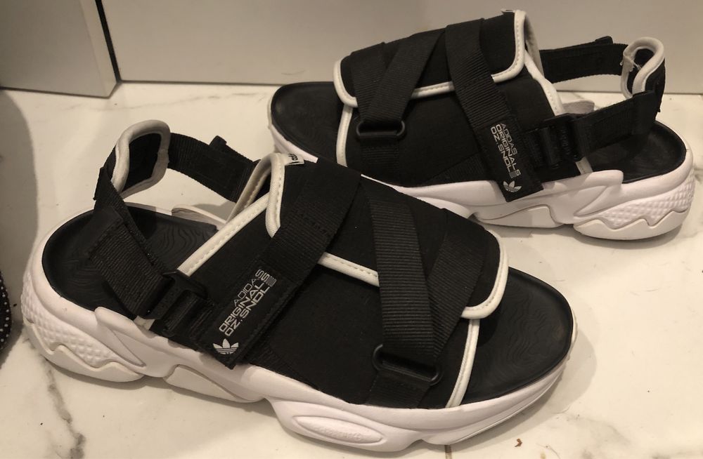 Adidas sandały uk 6 fr 39 1/2 lecz 38,5 czerń z bielą