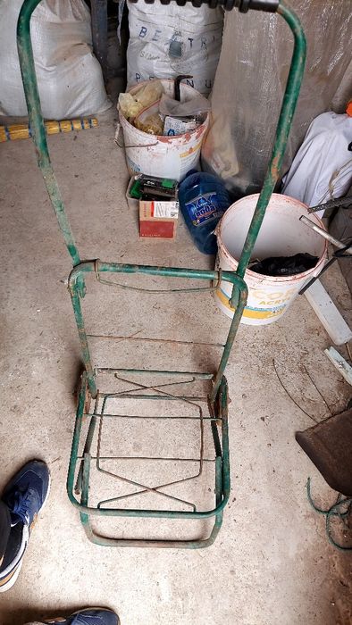 Продам тачку ,кравчучку ,бочкі