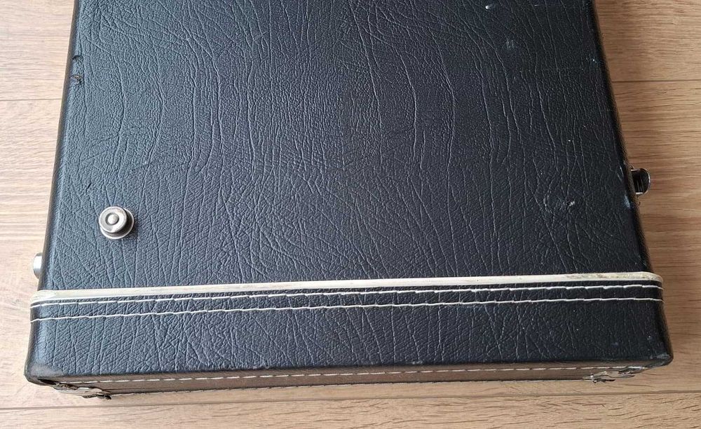 Estojo Ibanez RG550LC Guitar Hardshell Case by TKL