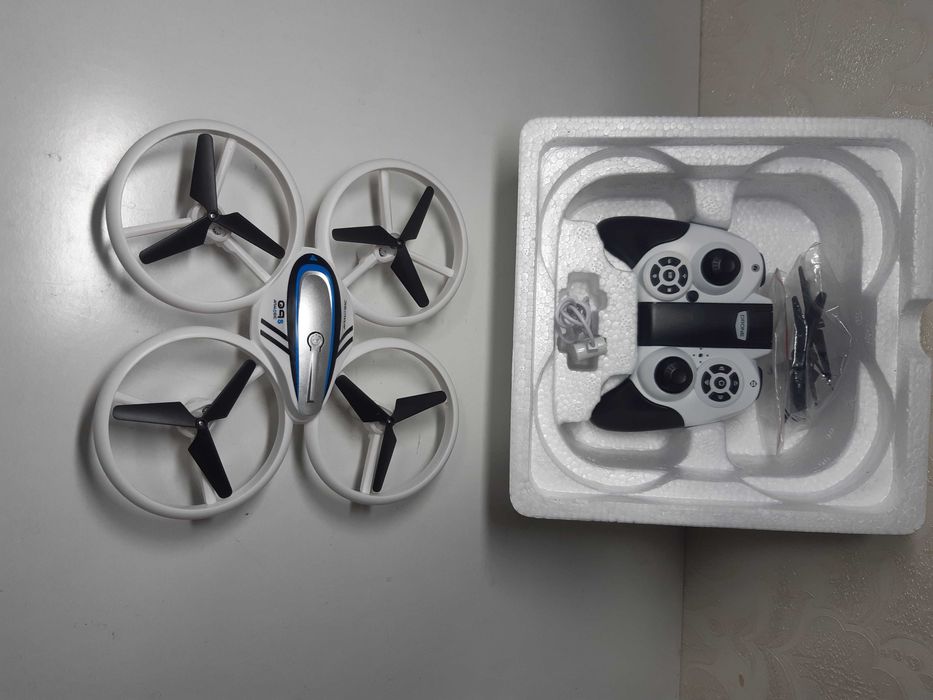 Дрон, квадрокоптер Q9s