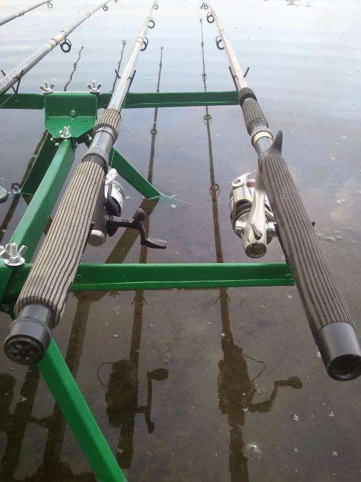 4 Fishing Rods (оцинкованная подставка для удилища)