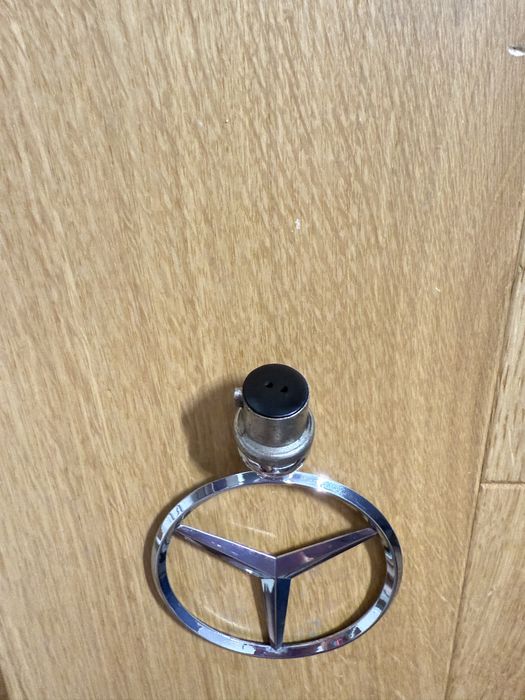 Emblemat znaczek gwiazda maski Mercedes 7cm