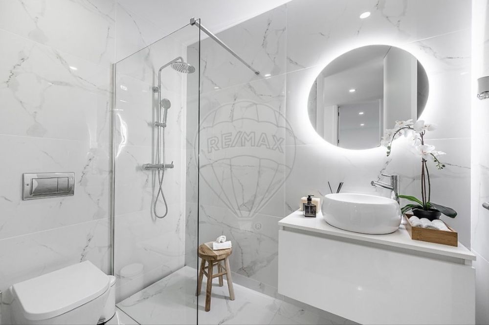Moradia T4 (com Piscina)