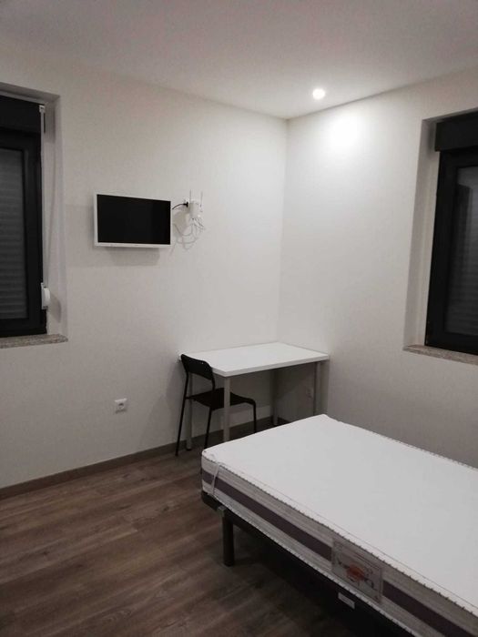 Quarto Individual para Estudante | Polo Universitário | 320€