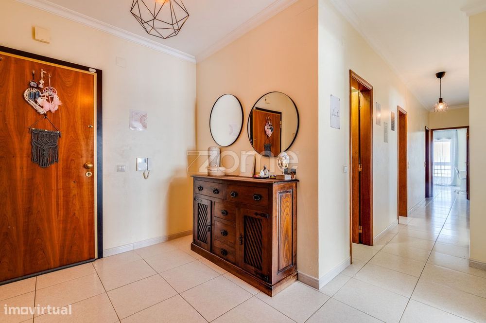 Apartamento T2 + 1 em Lagoa