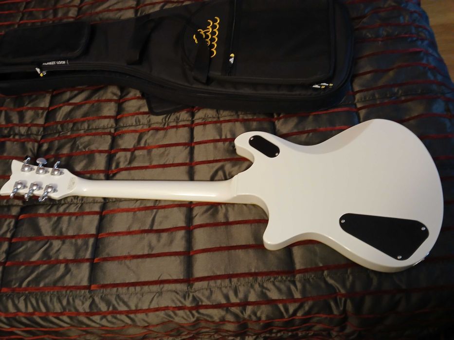 Guitarra Schecter Tempest MIK