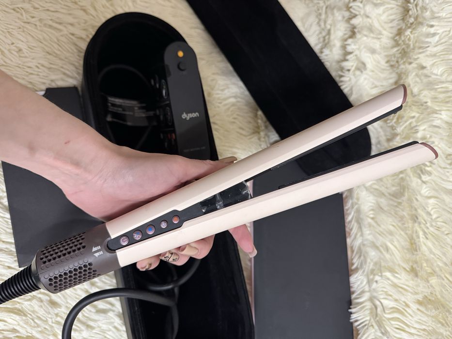 Дайсон , випрямляч Dyson