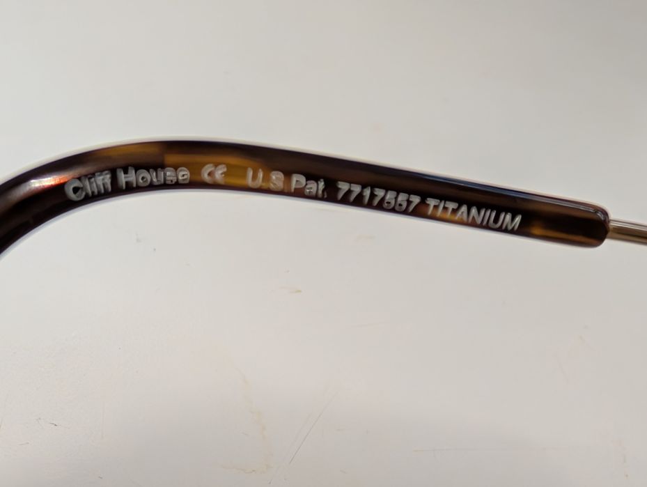Oryginalne okulary przeciwsłoneczne Maui Jim "Cliff House" – Tytanowe