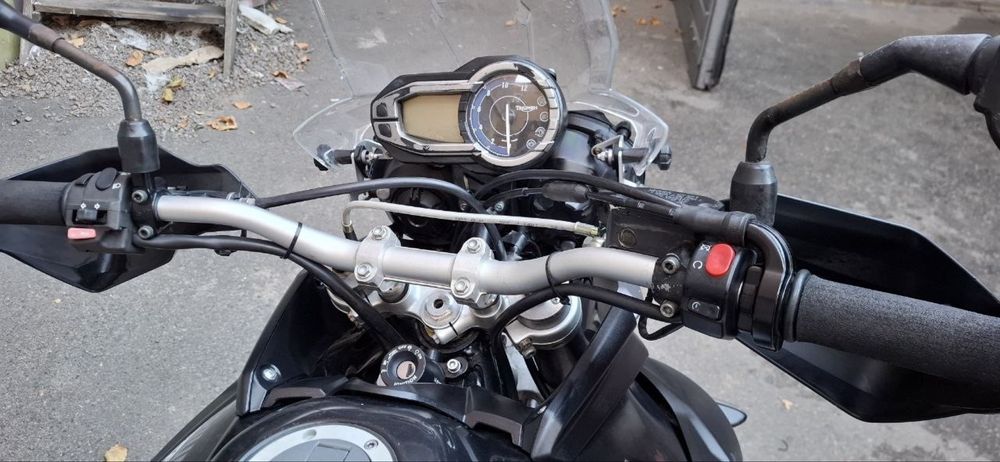 Triumgh Tiger 800