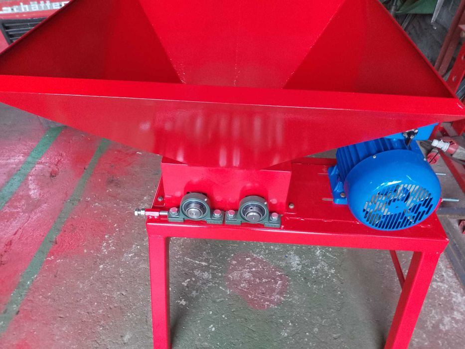 Gniotownik do zboża śrutownik