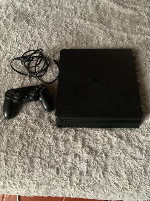 Ps4 Slim 1tb armazenamento + um comando