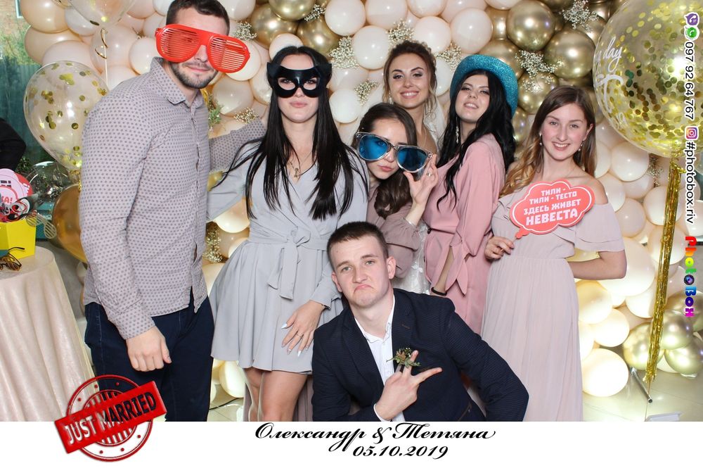 Фотобокс фотобудка instabox миттєві фото оренда  на весілля м.Рівне