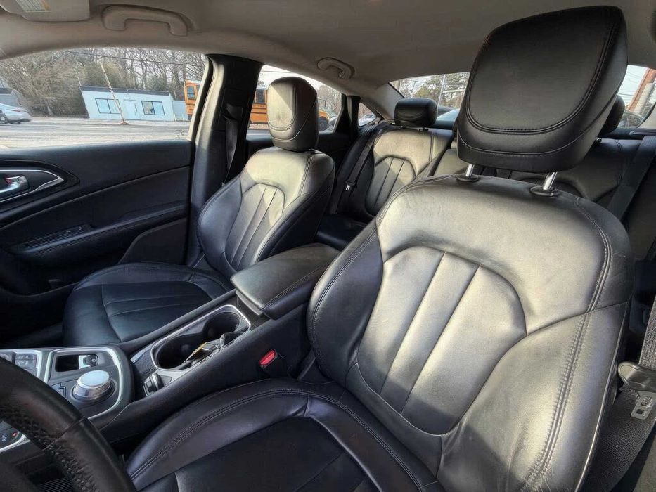 Chrysler 200 C      2015