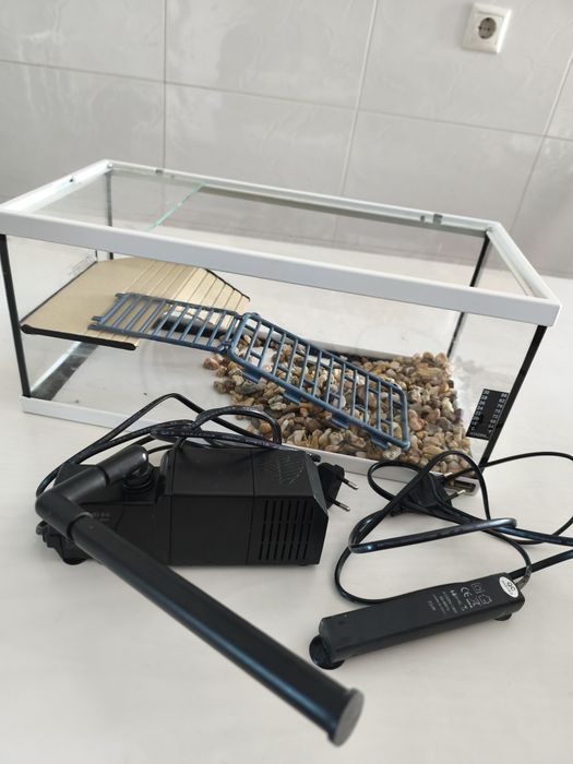 Aquário com plantaforma  tartarugas filtro e termostato