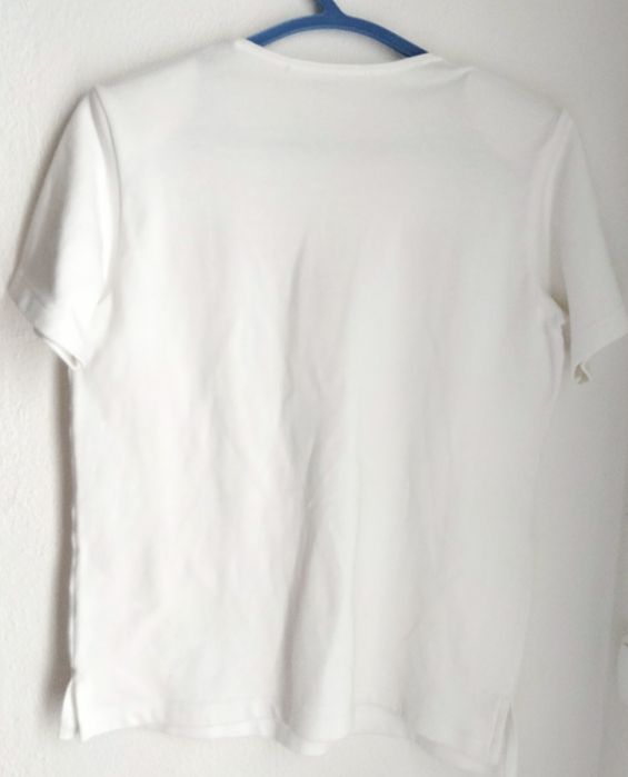 T-shirt algodão bordada