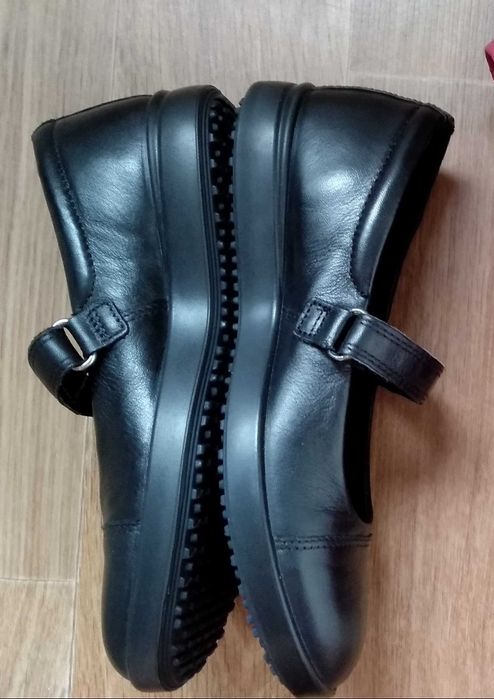 Новые кожаные туфли мериджейн 33-34 ECCO нюанс ботинки зима