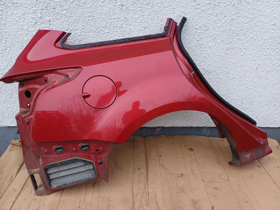 Ford Focus mk3 kombi błotnik prawy tył ćwiartka poszycie błotnika